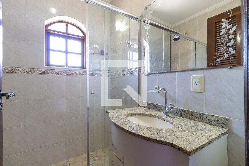 Casa à Venda - Jardim Flamboyant, 4 Quartos,  250 m2 em , Campinas - sp | SoloBR