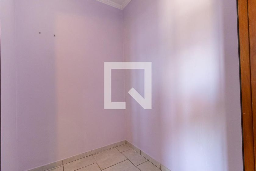 Casa à Venda - Jardim Flamboyant, 4 Quartos,  250 m2 em , Campinas - sp | SoloBR
