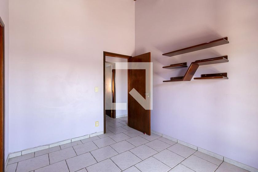 Casa à Venda - Jardim Flamboyant, 4 Quartos,  250 m2 em , Campinas - sp | SoloBR
