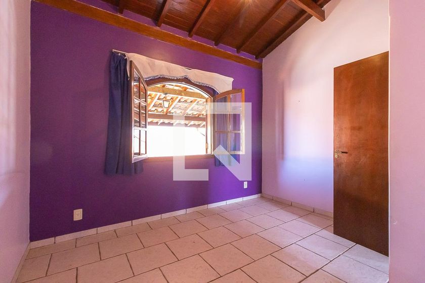 Casa à Venda - Jardim Flamboyant, 4 Quartos,  250 m2 em , Campinas - sp | SoloBR