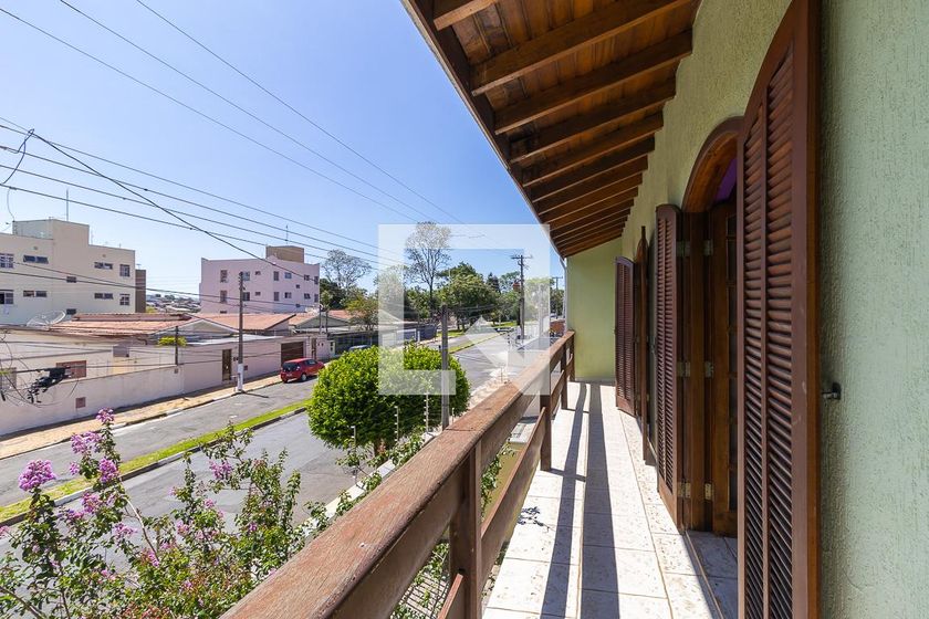 Casa à Venda - Jardim Flamboyant, 4 Quartos,  250 m2 em , Campinas - sp | SoloBR