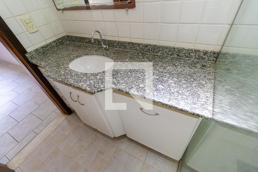 Casa à Venda - Jardim Flamboyant, 4 Quartos,  250 m2 em , Campinas - sp | SoloBR