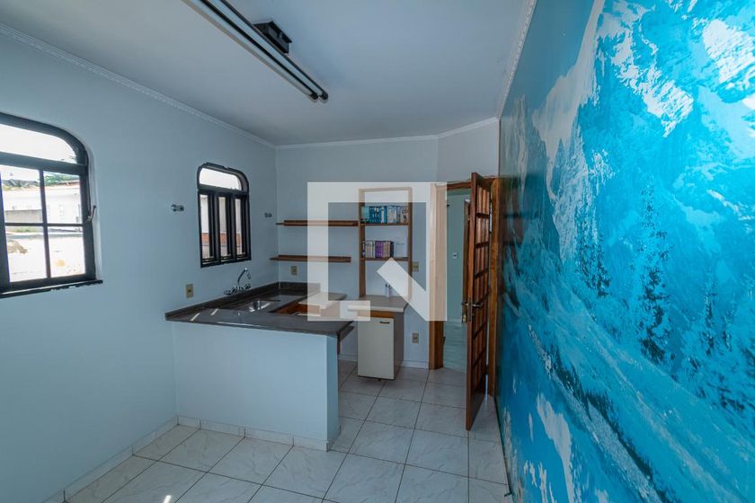 Casa à Venda - Jardim Chapadão, 4 Quartos,  440 m2 em , Campinas - sp | SoloBR
