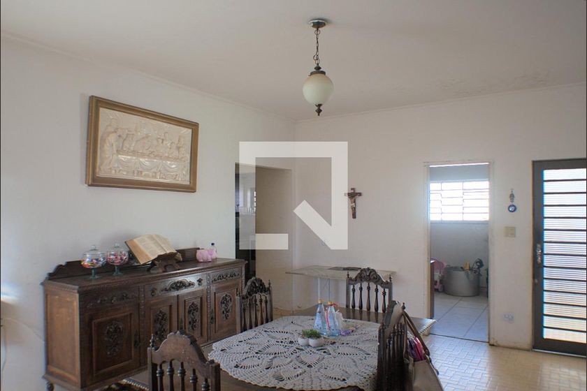 Casa à Venda - Taquaral, 3 Quartos,  334 m2 em , Campinas - sp | SoloBR