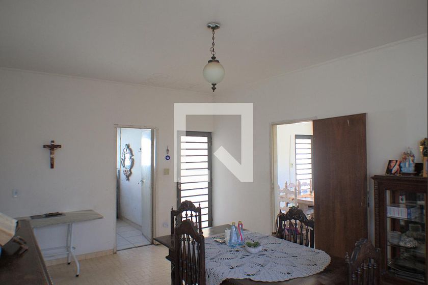 Casa à Venda - Taquaral, 3 Quartos,  334 m2 em , Campinas - sp | SoloBR