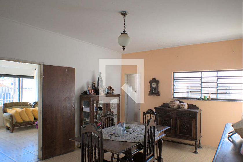 Casa à Venda - Taquaral, 3 Quartos,  334 m2 em , Campinas - sp | SoloBR