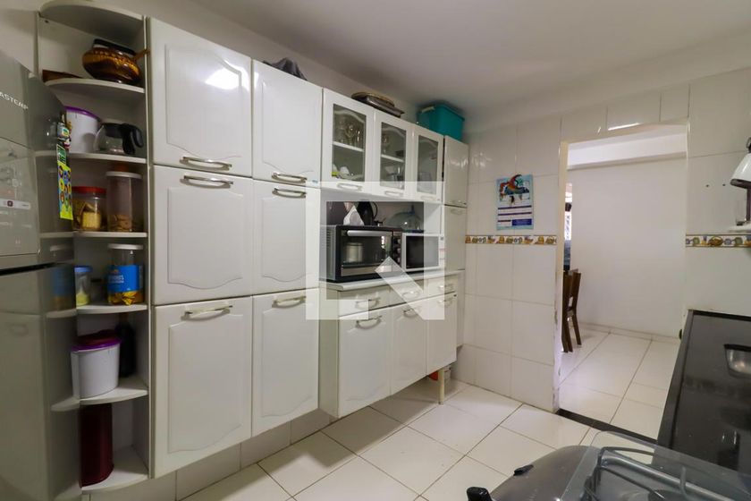 Casa, 4 quartos, 250 m² - Foto 77
