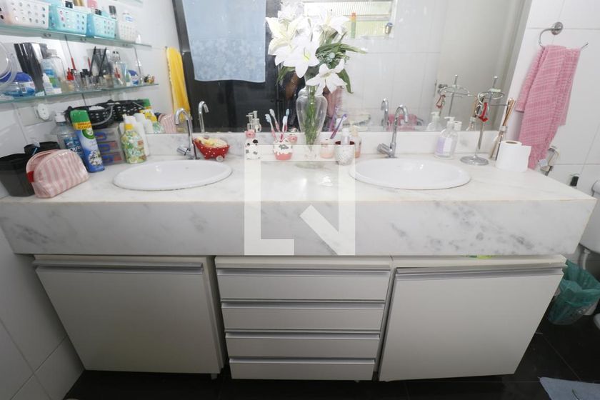 Casa, 5 quartos, 300 m² - Foto 33