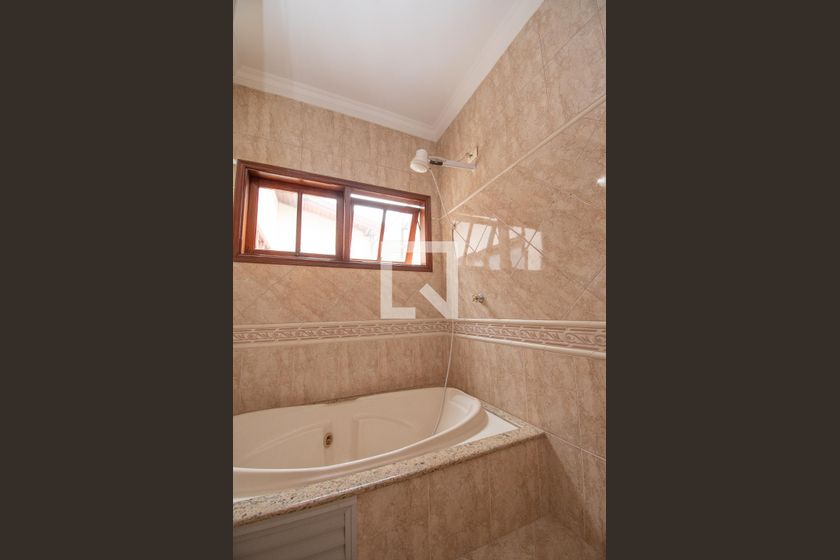 Casa à Venda - Jardim Chapadão, 4 Quartos,  308 m2 em , Campinas - sp | SoloBR