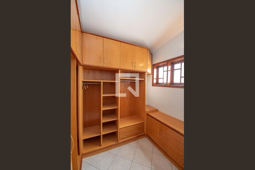 Casa à Venda - Jardim Chapadão, 4 Quartos,  308 m2 em , Campinas - sp | SoloBR