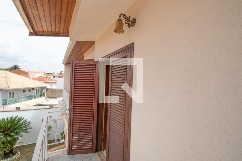Casa à Venda - Jardim Chapadão, 4 Quartos,  308 m2 em , Campinas - sp | SoloBR