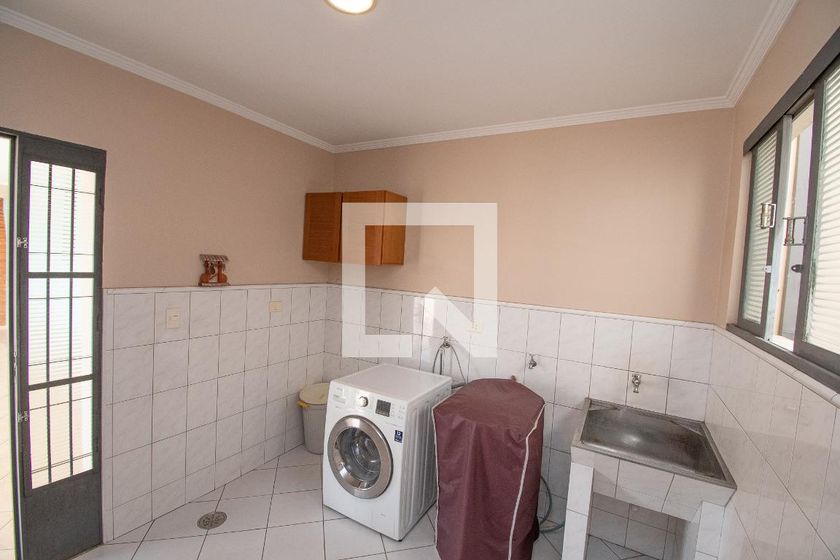 Casa à Venda - Jardim Chapadão, 4 Quartos,  308 m2 em , Campinas - sp | SoloBR
