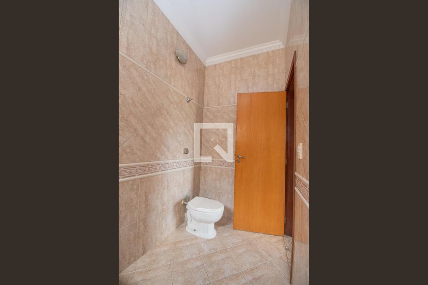 Casa à Venda - Jardim Chapadão, 4 Quartos,  308 m2 em , Campinas - sp | SoloBR