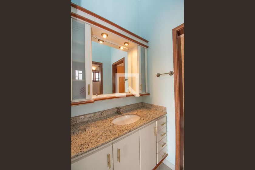 Casa à Venda - Jardim Chapadão, 4 Quartos,  308 m2 em , Campinas - sp | SoloBR