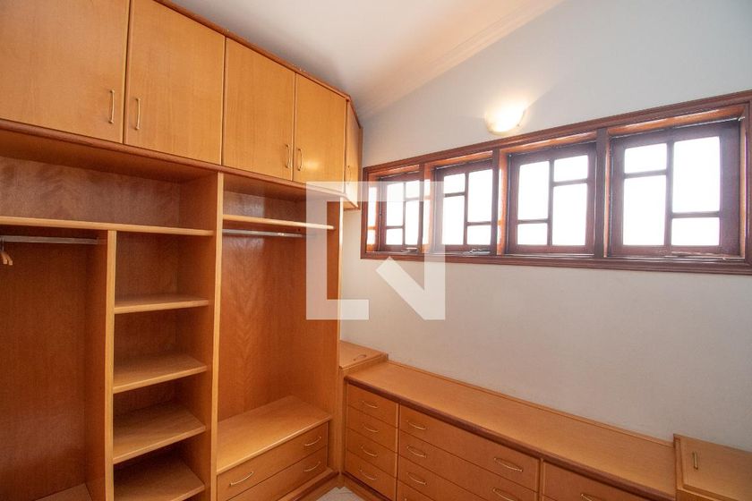 Casa à Venda - Jardim Chapadão, 4 Quartos,  308 m2 em , Campinas - sp | SoloBR