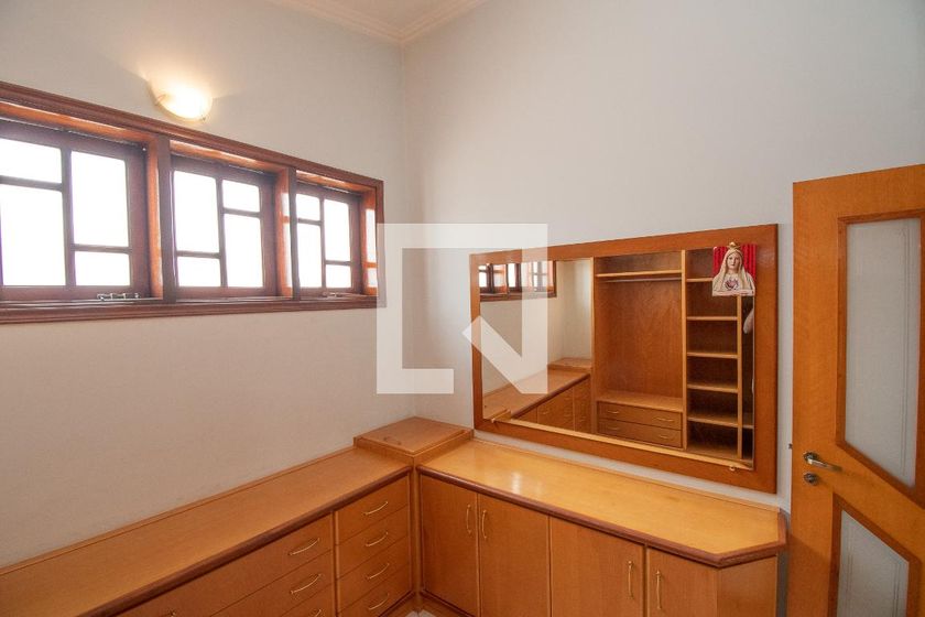 Casa à Venda - Jardim Chapadão, 4 Quartos,  308 m2 em , Campinas - sp | SoloBR