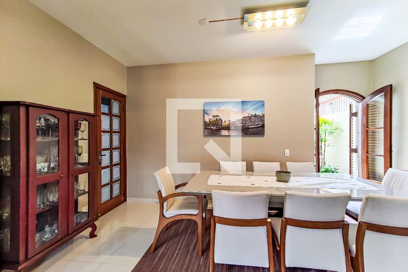 Casa, 4 quartos, 253 m² - Foto 11