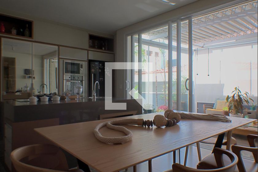 Casa à Venda - Bosque, 2 Quartos,  189 m2 em , Campinas - sp | SoloBR