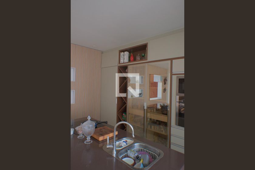 Casa à Venda - Bosque, 2 Quartos,  189 m2 em , Campinas - sp | SoloBR