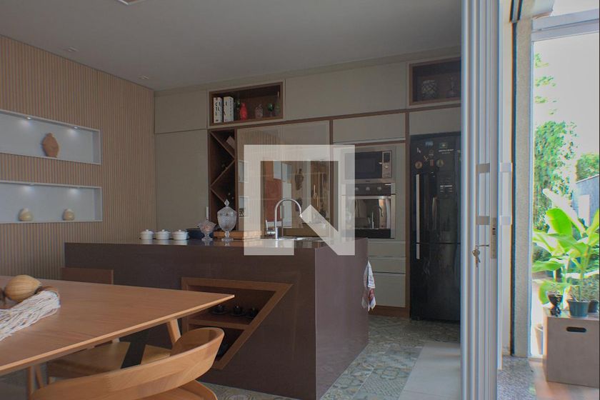 Casa à Venda - Bosque, 2 Quartos,  189 m2 em , Campinas - sp | SoloBR