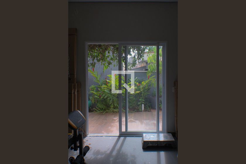 Casa à Venda - Bosque, 2 Quartos,  189 m2 em , Campinas - sp | SoloBR
