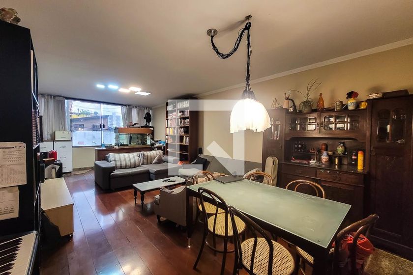 Casa, 3 quartos, 210 m² - Foto 1