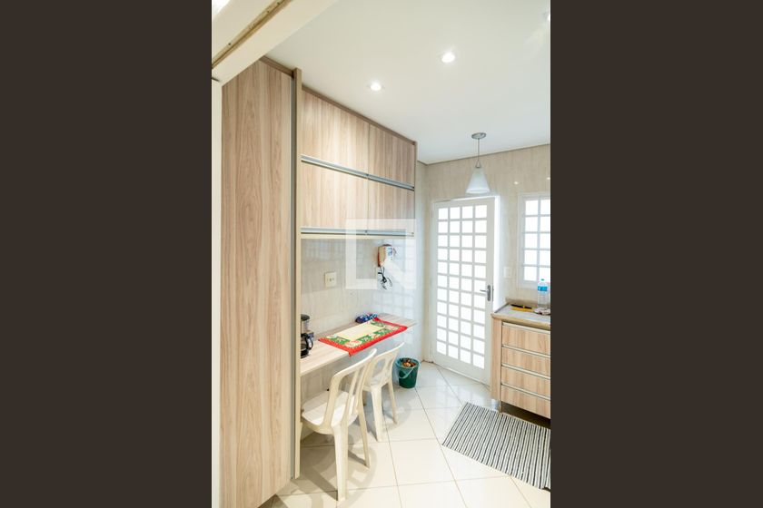 Casa, 3 quartos, 180 m² - Foto 35