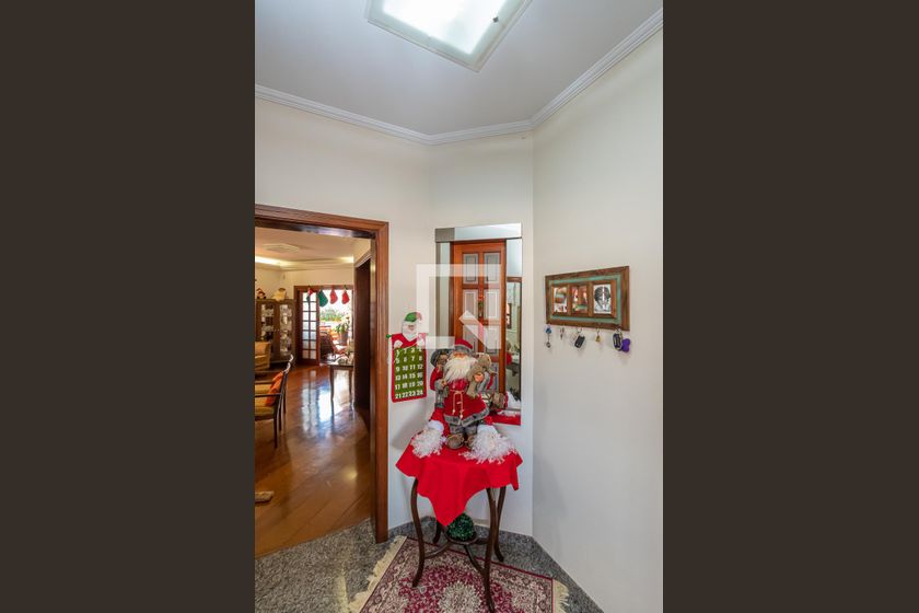 Casa à Venda - Nova Campinas, 4 Quartos,  300 m2 em , Campinas - sp | SoloBR