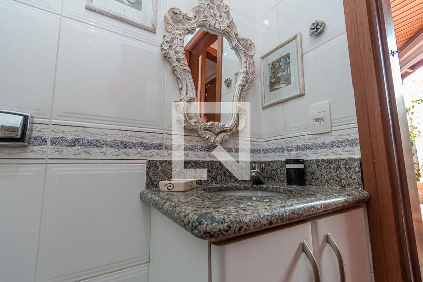Casa à Venda - Nova Campinas, 4 Quartos,  300 m2 em , Campinas - sp | SoloBR