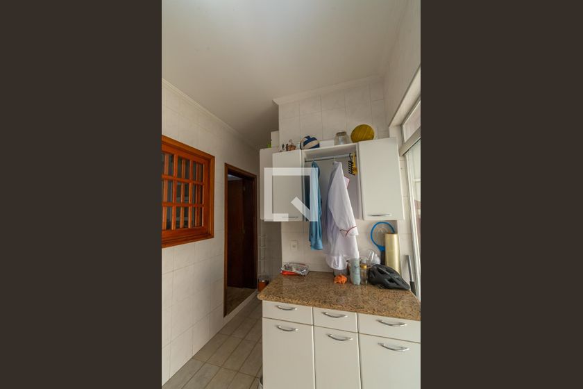 Casa à Venda - Nova Campinas, 4 Quartos,  300 m2 em , Campinas - sp | SoloBR