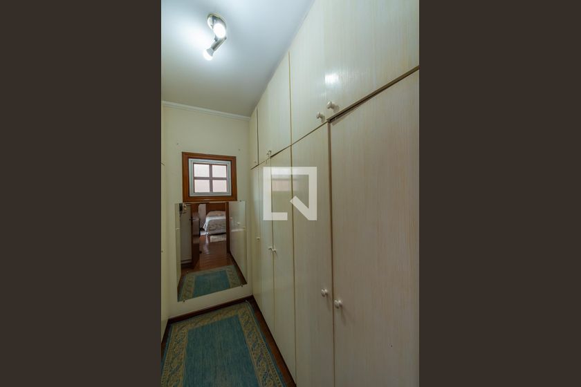 Casa à Venda - Nova Campinas, 4 Quartos,  300 m2 em , Campinas - sp | SoloBR