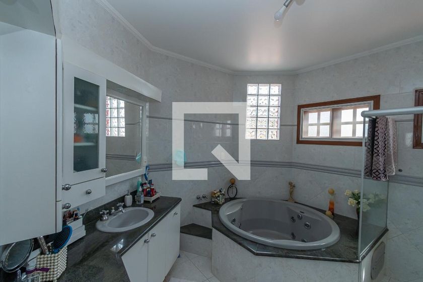 Casa à Venda - Nova Campinas, 4 Quartos,  300 m2 em , Campinas - sp | SoloBR