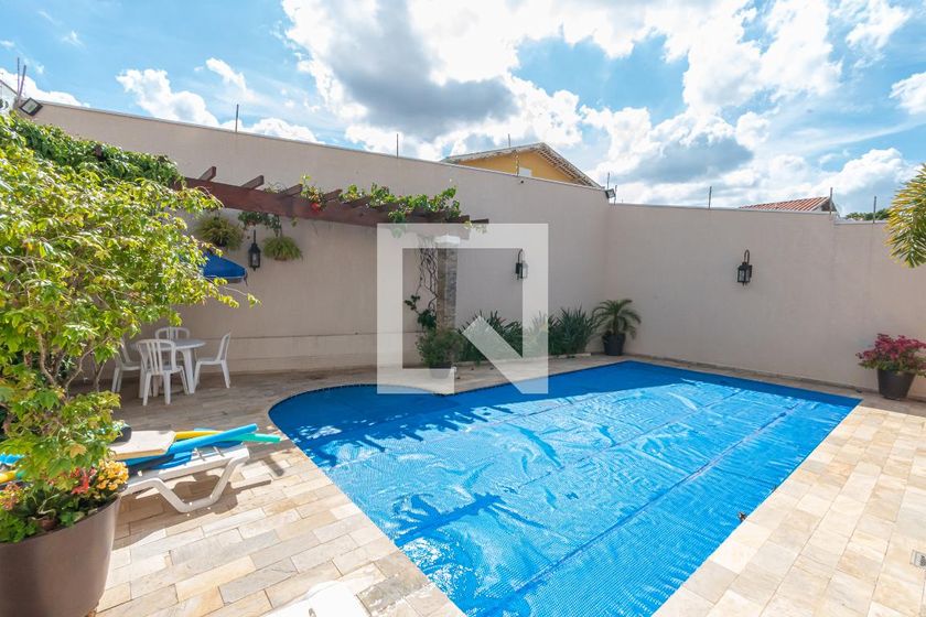 Casa à Venda - Nova Campinas, 4 Quartos,  300 m2 em , Campinas - sp | SoloBR