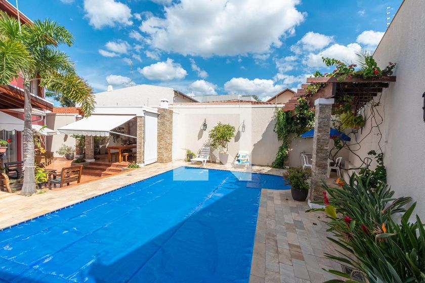Casa à Venda - Nova Campinas, 4 Quartos,  300 m2 em , Campinas - sp | SoloBR