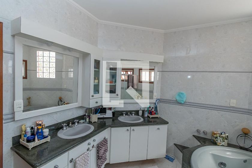 Casa à Venda - Nova Campinas, 4 Quartos,  300 m2 em , Campinas - sp | SoloBR