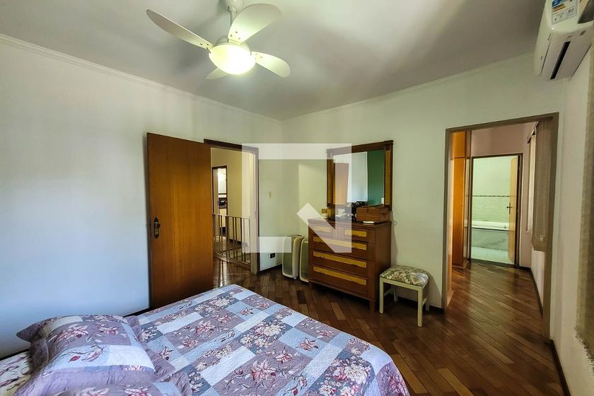 Casa, 3 quartos, 250 m² - Foto 37