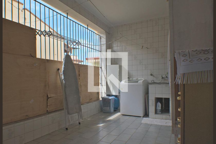 Casa à Venda - Guanabara, 6 Quartos,  260 m2 em , Campinas - sp | SoloBR