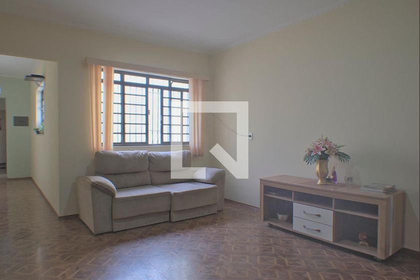 Casa à Venda - Guanabara, 6 Quartos,  260 m2 em , Campinas - sp | SoloBR