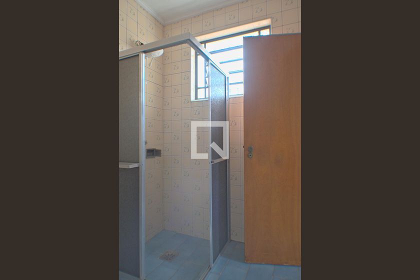 Casa à Venda - Guanabara, 6 Quartos,  260 m2 em , Campinas - sp | SoloBR