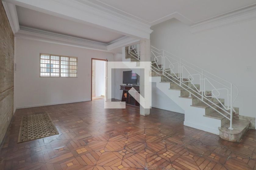 Casa, 2 quartos, 180 m² - Foto 1