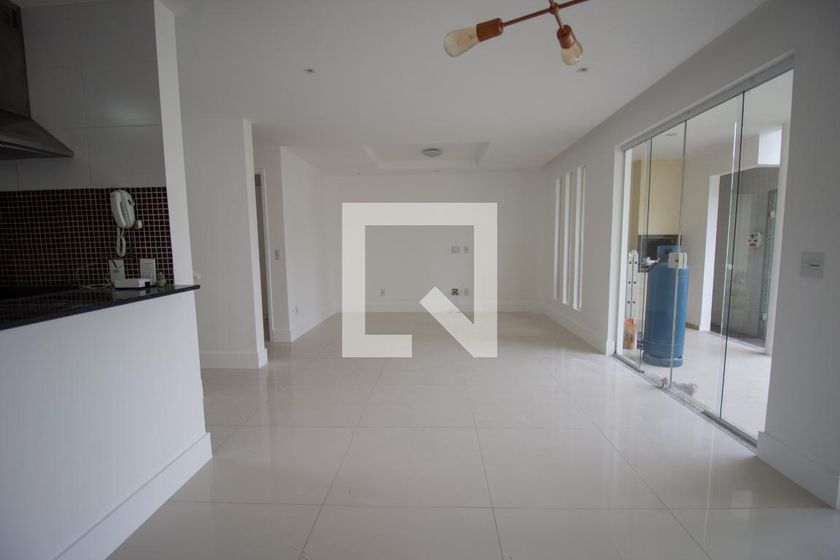 Casa, 4 quartos, 180 m² - Foto 2