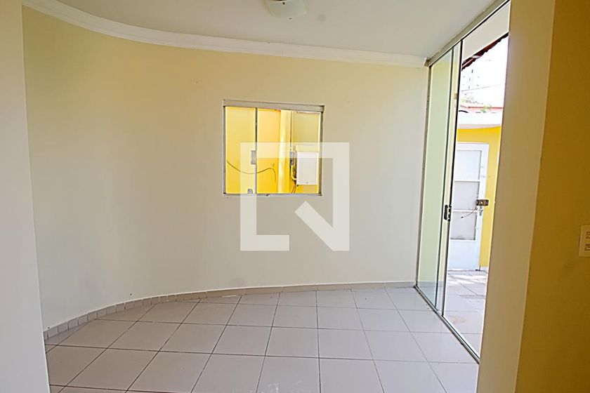 Casa, 3 quartos, 250 m² - Foto 9