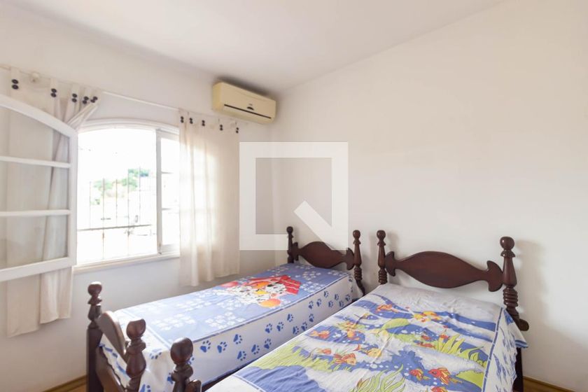 Casa, 3 quartos, 215 m² - Foto 43