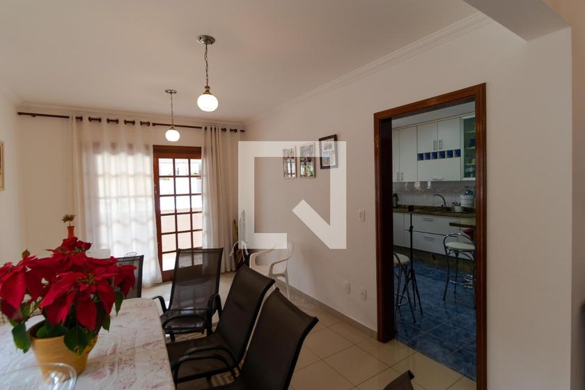 Casa à Venda - Jardim Planalto, 3 Quartos,  180 m2 em , Campinas - sp | SoloBR