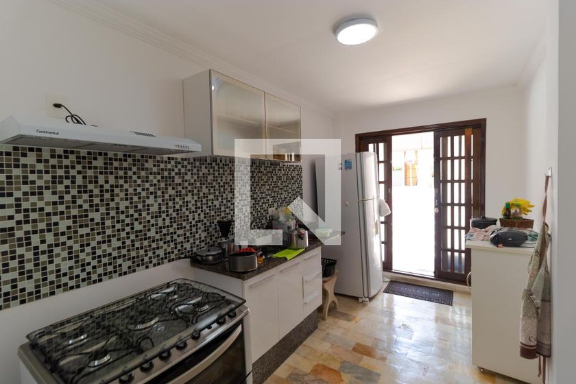 Casa à Venda - Jardim Planalto, 3 Quartos,  180 m2 em , Campinas - sp | SoloBR