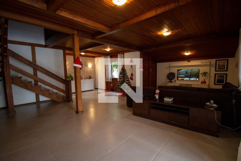 Casa, 4 quartos, 460 m² - Foto 1