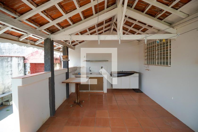 Casa à Venda - Jardim Santana, 2 Quartos,  137 m2 em , Campinas - sp | SoloBR