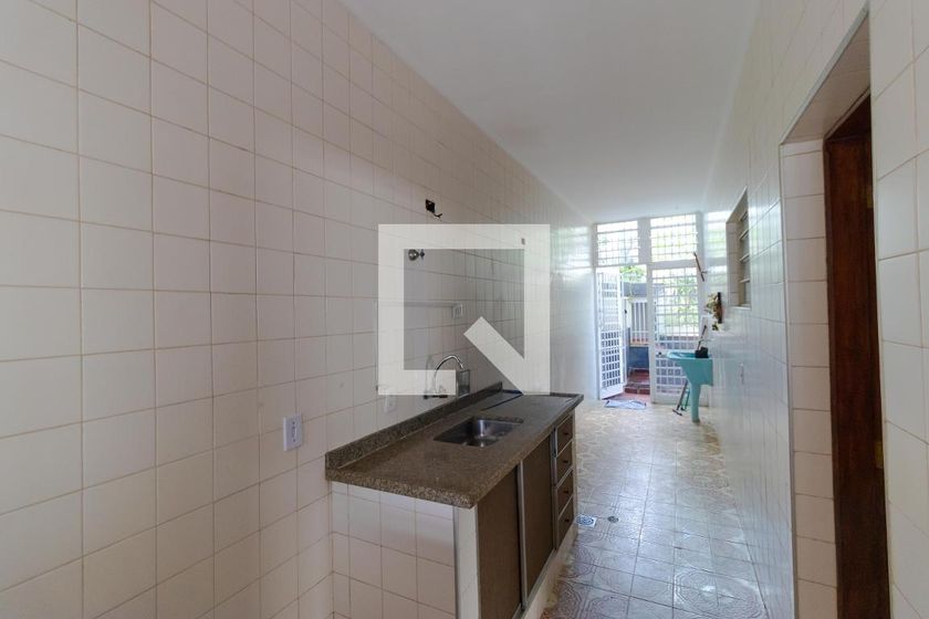 Casa à Venda - Jardim Santana, 2 Quartos,  137 m2 em , Campinas - sp | SoloBR