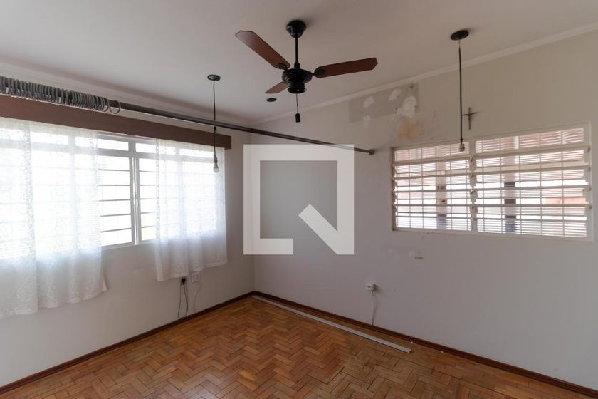 Casa à Venda - Jardim Santana, 2 Quartos,  137 m2 em , Campinas - sp | SoloBR