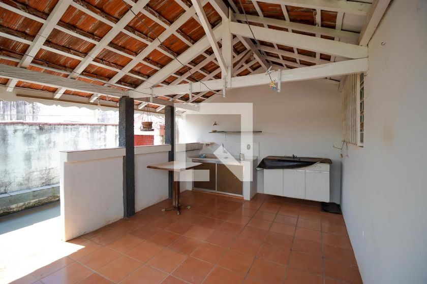 Casa à Venda - Jardim Santana, 2 Quartos,  137 m2 em , Campinas - sp | SoloBR